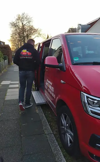 Pflegedienst Heisingen - ANTONIUS GmbH an der Ostpreußenstraße - Fahrdienst